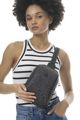 Monogram Çapraz Vücut Çantası Bnt_952-Siyah 