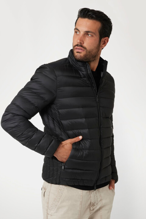 Erkek Lıght Packable Katlanabilir Dolgulu Mont- Siyah 