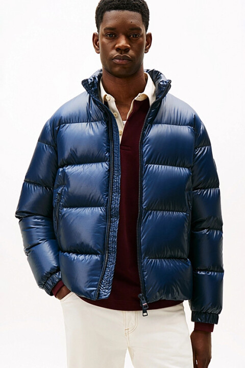 Erkek Parlak Görünümlü Tam Kalıp Dik Yaka Şişme Mont - Lacivert 