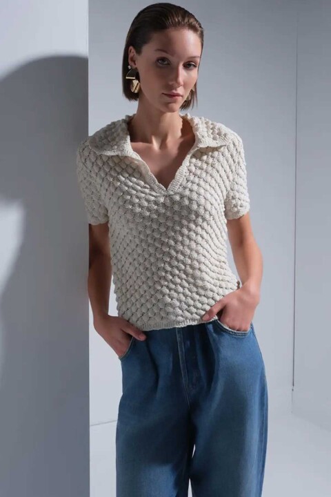 Kadın Ajurlu Polo Yaka Bluz - Ekru 