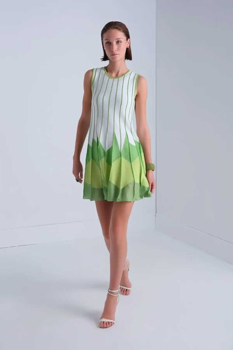 Kadın Etek Ucu Pileli Mini Elbise - Yeşil 