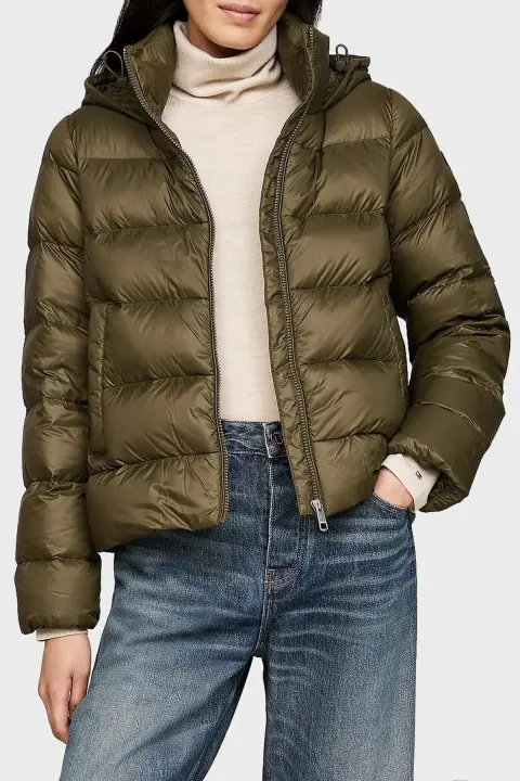 Kadın Lw Logolu Kaz Tüyü Dolgulu Regular Fit Kapüşonlu Şişme Mont- Haki 