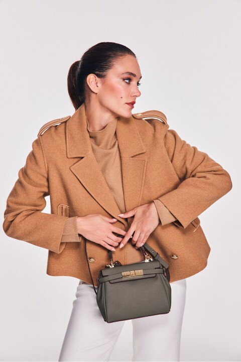 Kadın Postacı Çantası - A.Haki 