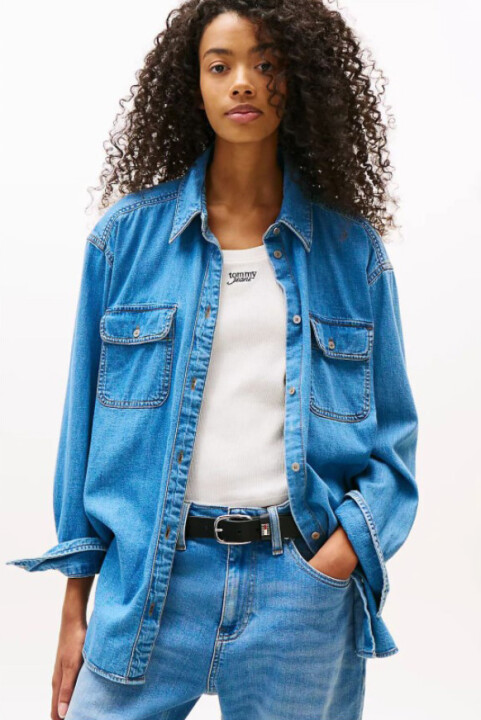 Kadın Rahat Kalıp Çift Göğüs Cepli Kot Gömlek - Mavi 